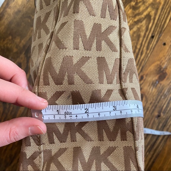 Michael Kors Tan Signature Logo Shoulder Purse - Picture 8 of 14